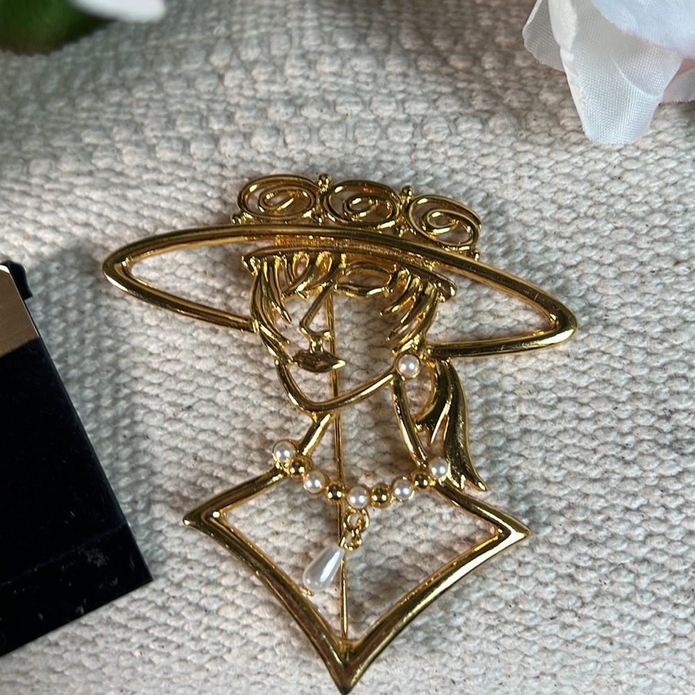 💫Elegant Gold and Pearl Women's Brooch - Picture 6 of 9